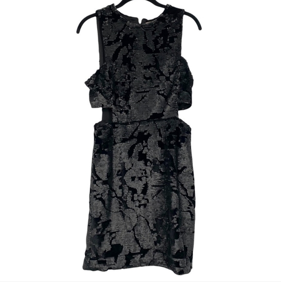 Forever 21 black velvet with sequins all over - Picture 7 of 16